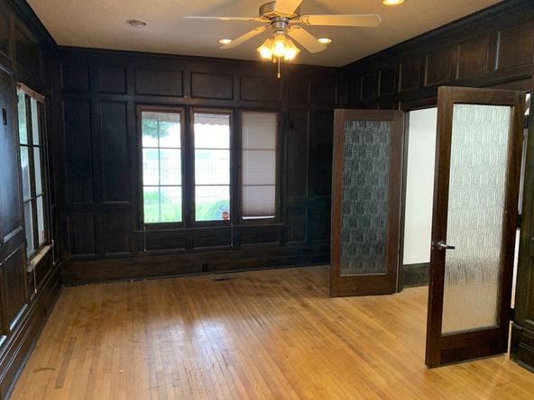 1120 W Main St, Visalia, CA 93291